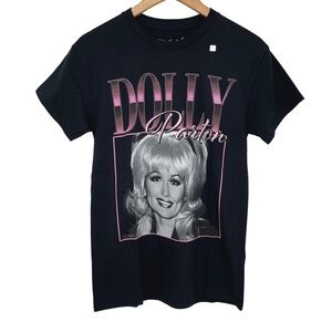 NWOT Dolly Parton T-Shirt Women’s Small